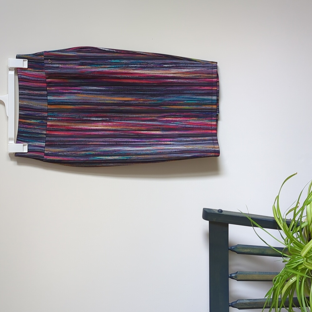 Stretchy, Multi-color, Pencil Skirt.